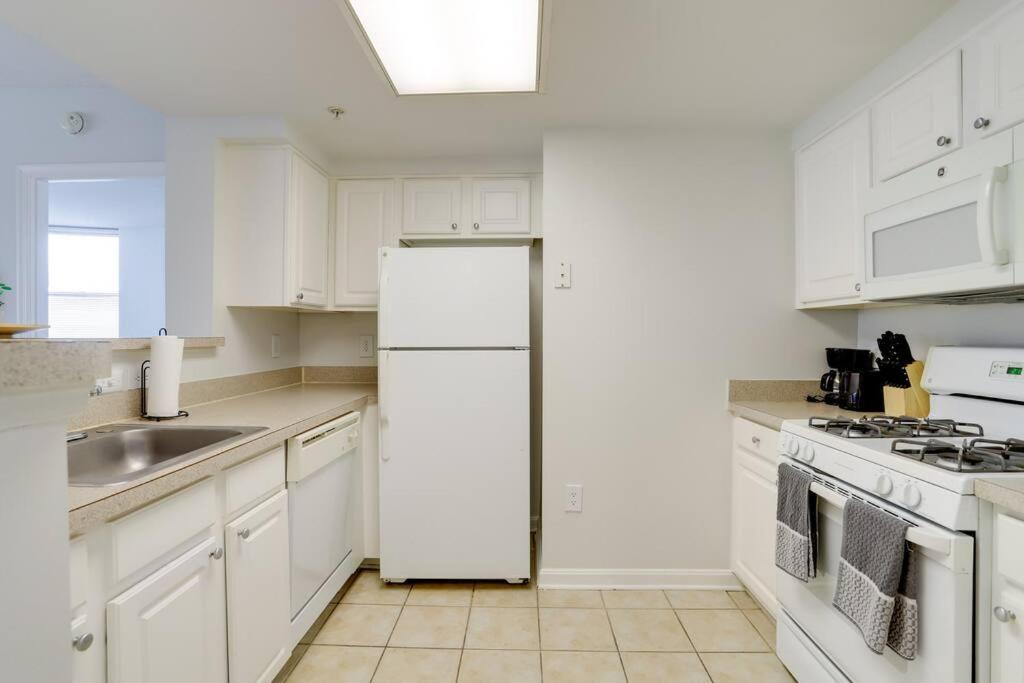 Fantastic 2 Bedroom Condo At Ballston With Gym Arlington Bagian luar foto