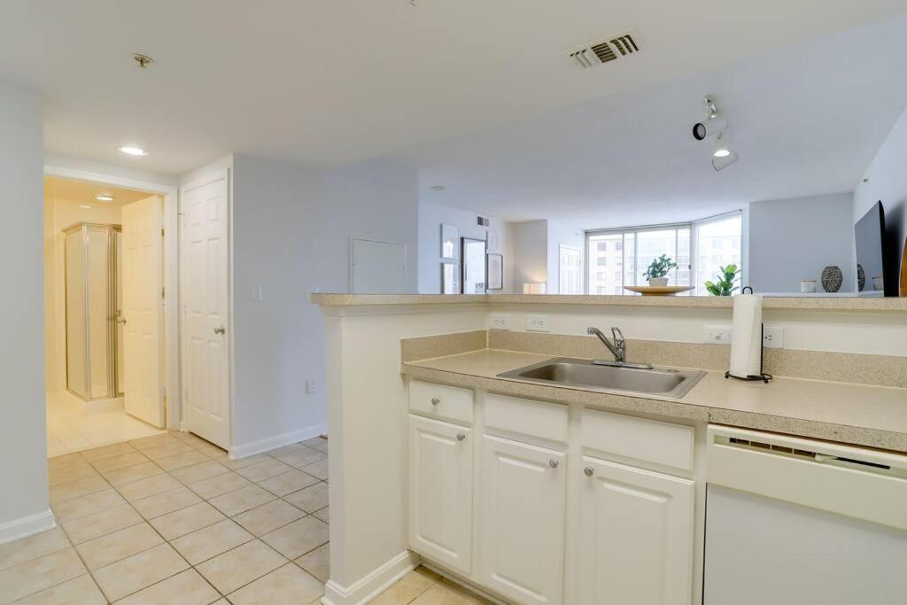 Fantastic 2 Bedroom Condo At Ballston With Gym Arlington Bagian luar foto