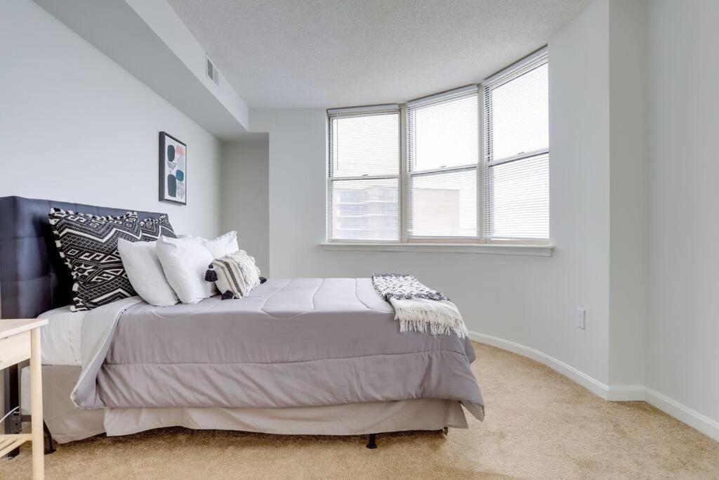 Fantastic 2 Bedroom Condo At Ballston With Gym Arlington Bagian luar foto